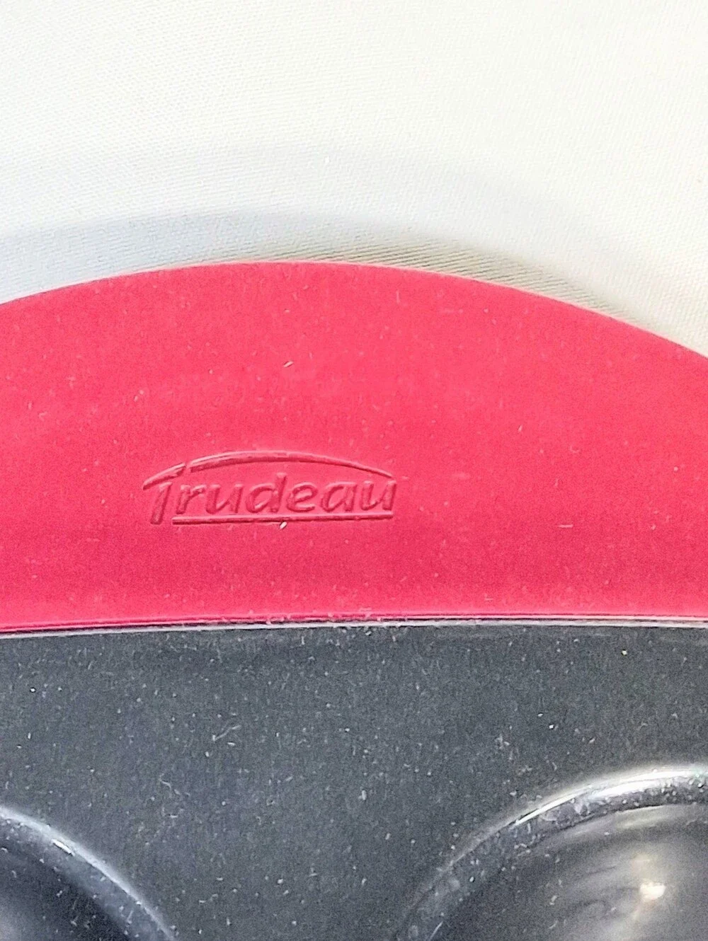 Trudeau 20 Mini Muffin Silicone Baking Tray